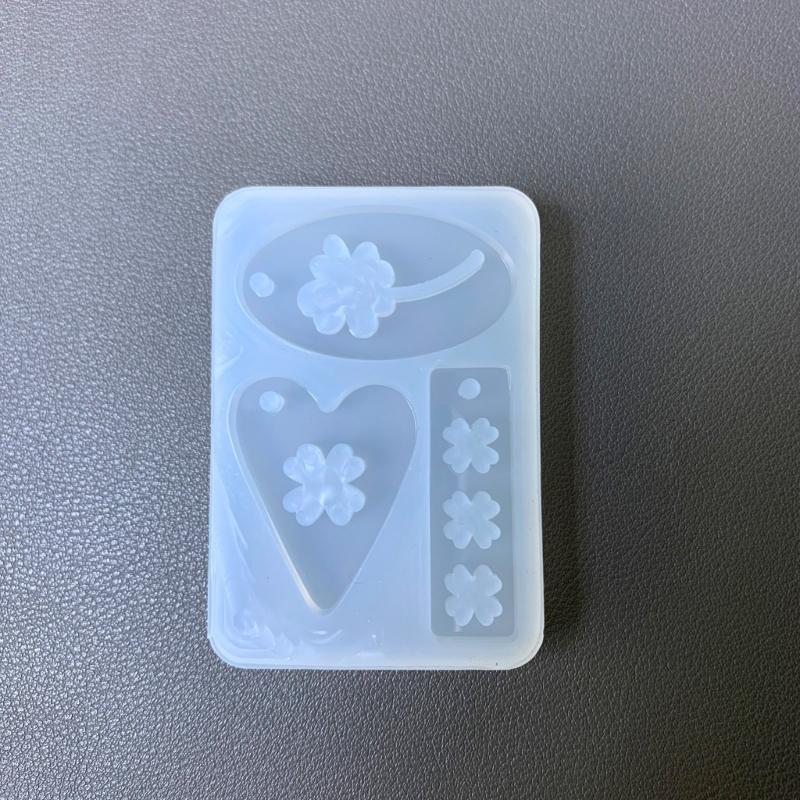 Silicone Mold Clovers Accessories Molds Practical Epoxy Resin Keychain Pendant Ornaments Mould Jewelry Making Supplies