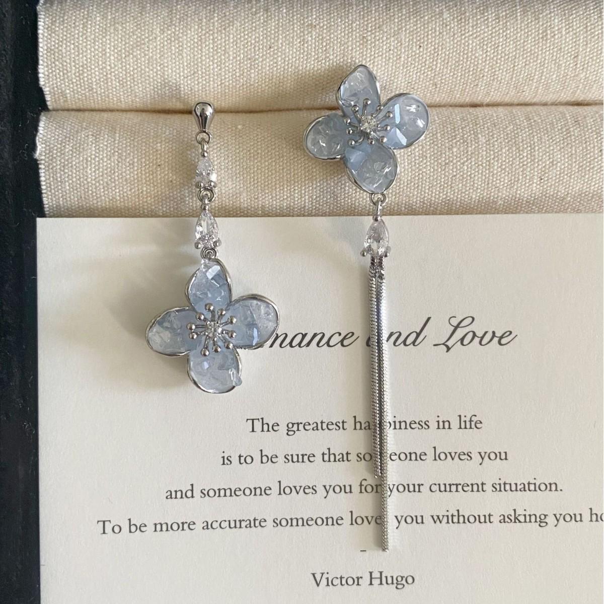 Spring Summer Sea Salt Ice Crystal Asymmetrical Flower Tassel Earrings: Elegant, High-End, Sweet, Stud Ear Ornaments