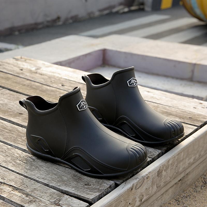 

Short rain shoes men s 2025 new work rubber shoes wear-resistant waterproof non-slip lightweight water shoes 39 чорний