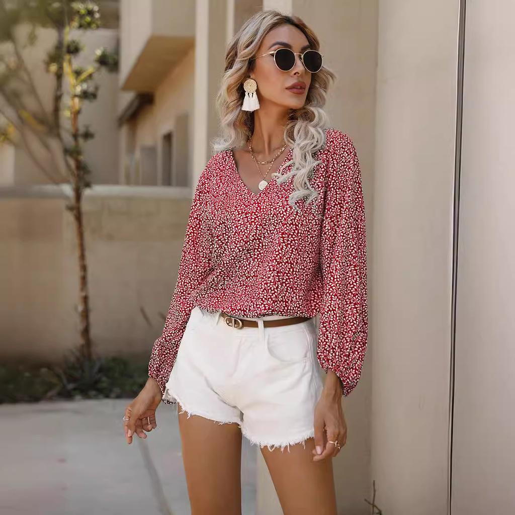 Women's Summer Small Floral V-neck Nine-minute Sleeve Top T-shirt