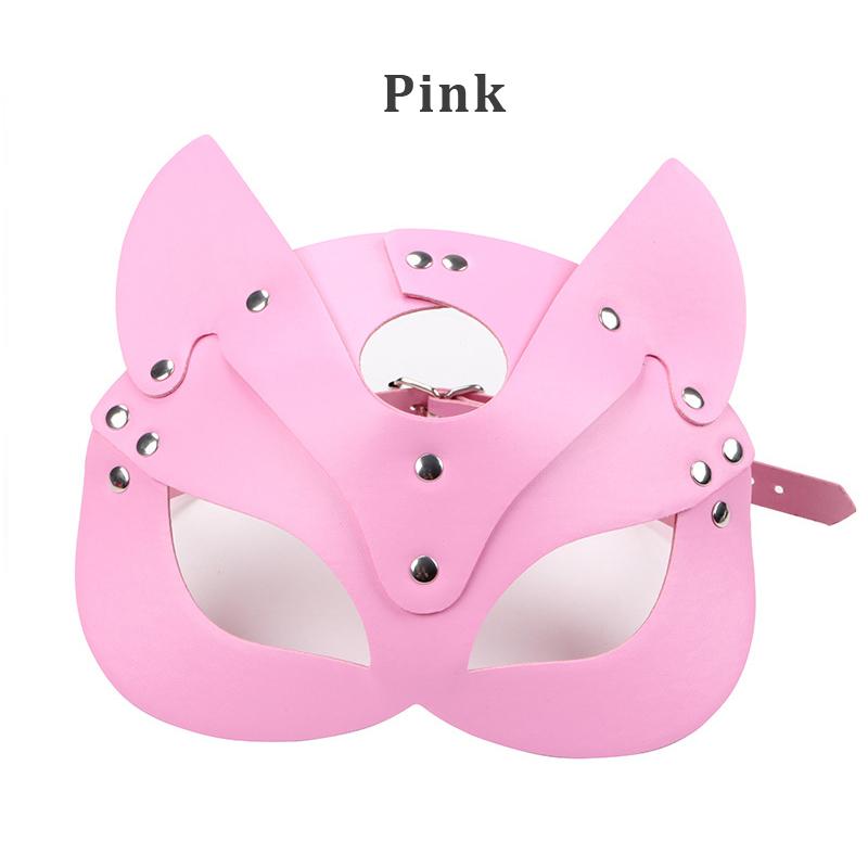 Chiroyli ichki kiyimda onanizm qiladi