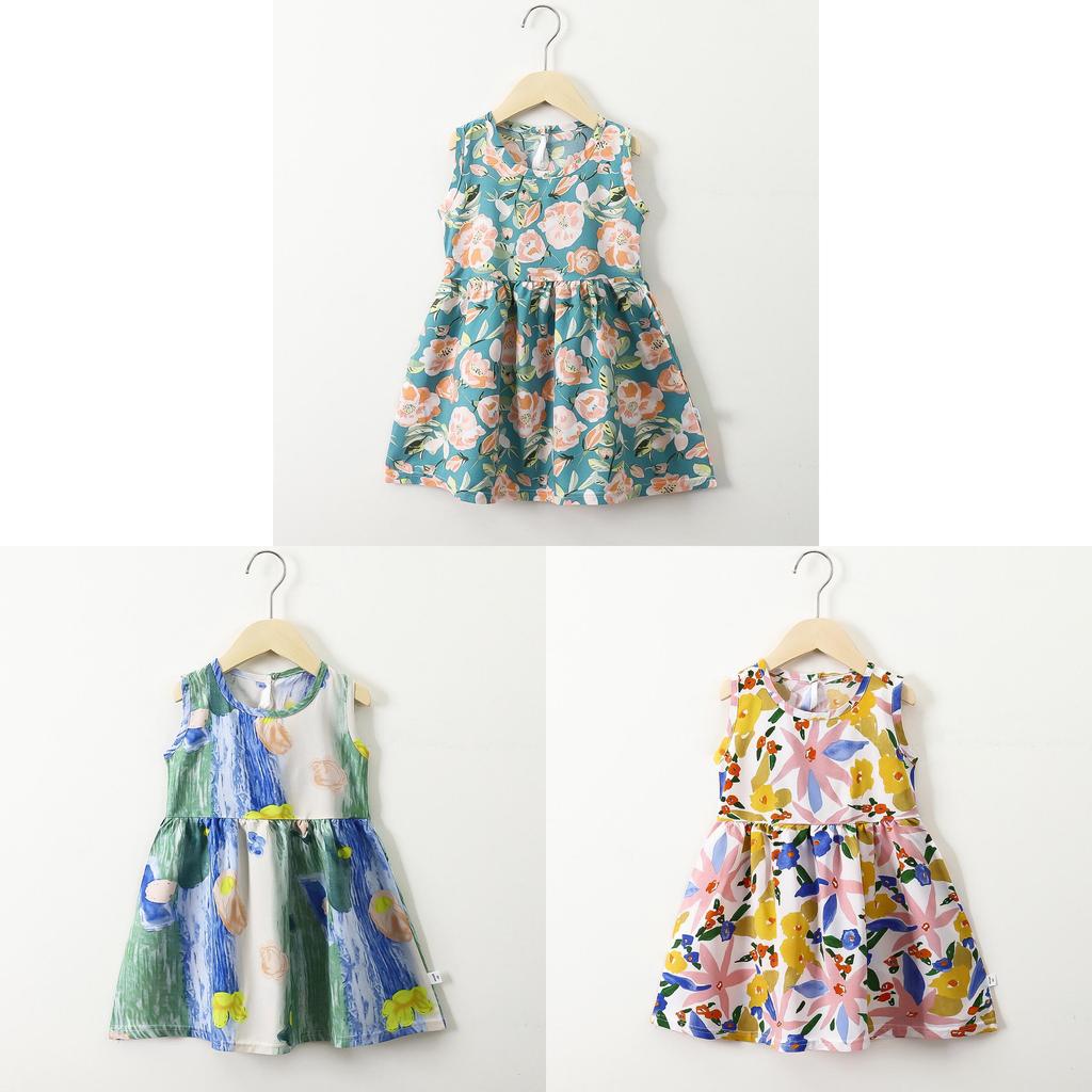 Vestito estivo per bambina in tessuto satinato di cotone con stampa floreale per neonata