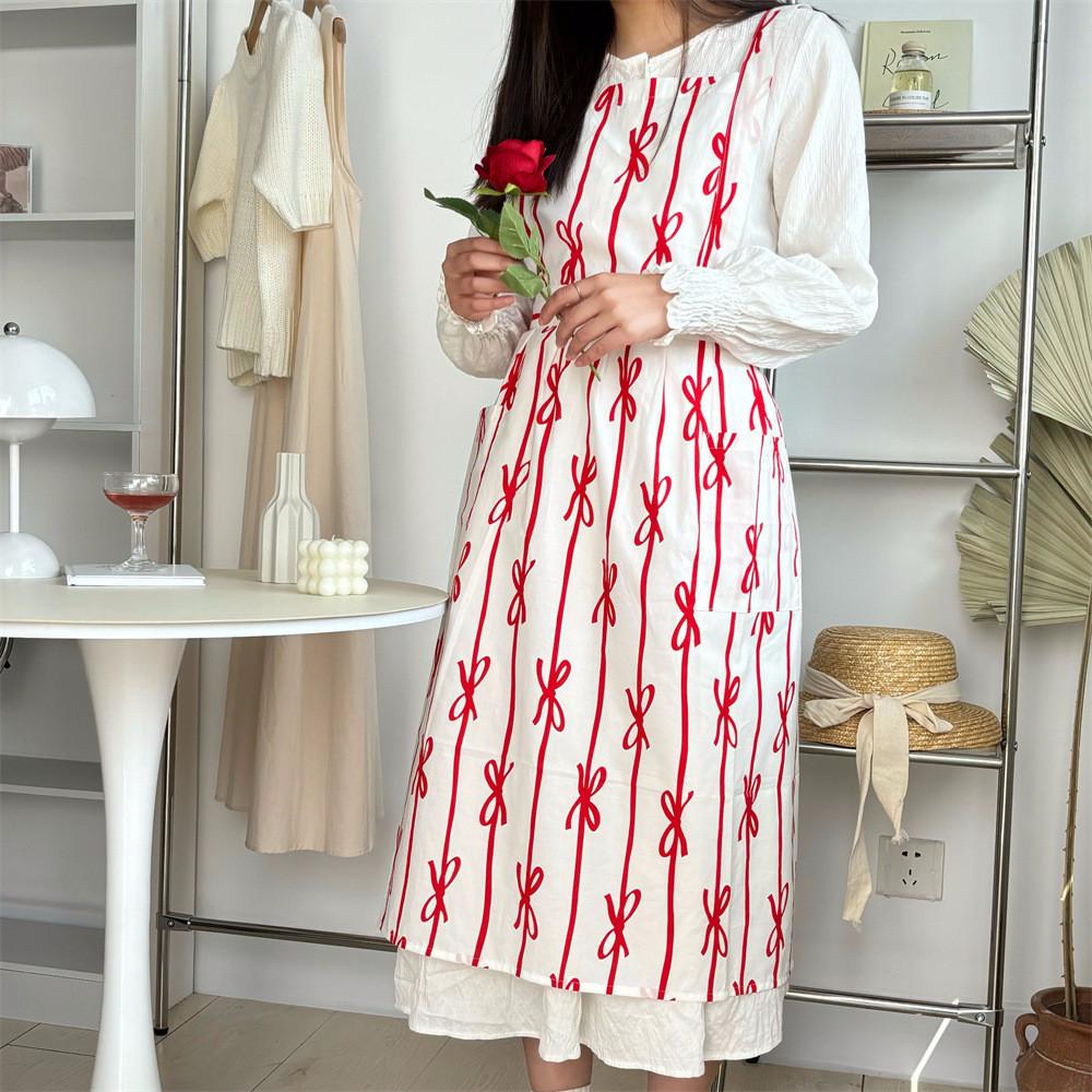 Korean Fashion Sleeveless Apron With Butterfly Ribbon Print For Cafe And Nail Salon Use