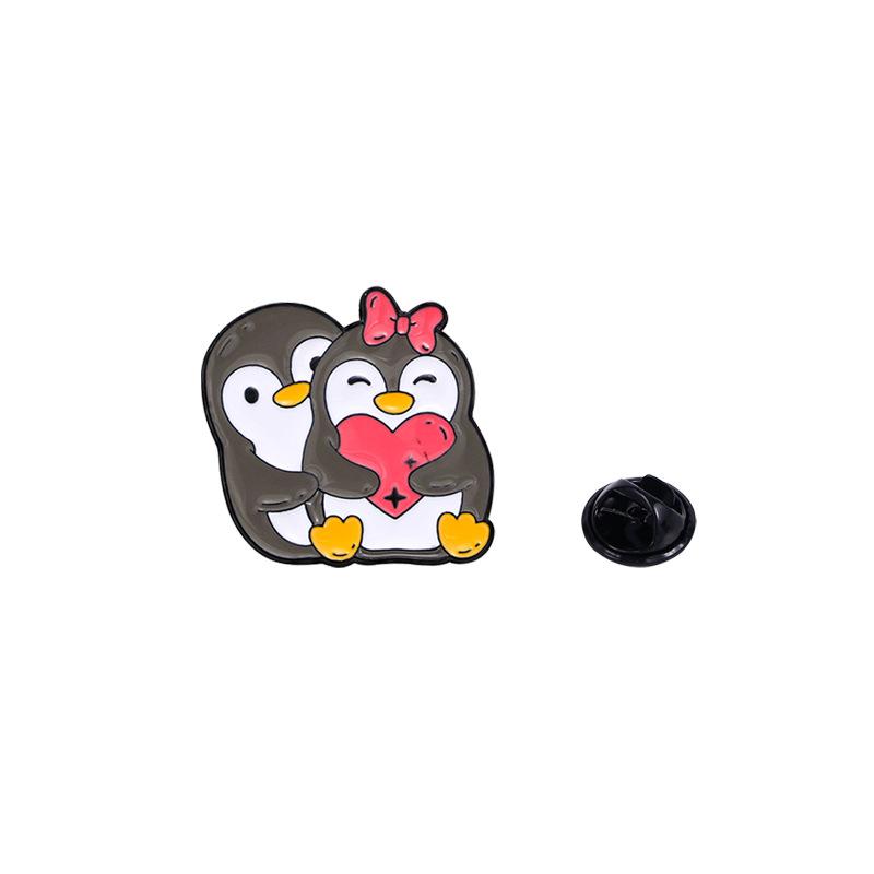 4PCS Cartoon Animal Heart Lovers Enamel Pin Creative Penguin Cat Rabbit Fox Metal Brooch Badge Backpack Clothing Hat Accessories