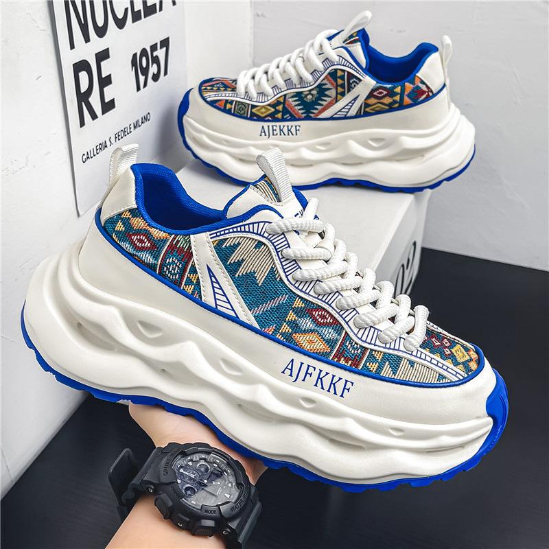 Fashion 2024 Personalized and Niche New Fashionable Lace Up Sports Casual Black Anti Slip Thick Soled Men's Shoes