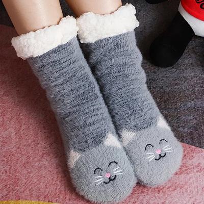Damen Flauschige Socken Katze Weich Weiblich Winter Warm Thermisch Plüsch Rutschfest Grip Flauschige Haussocken zum Schlafen Dick Locker Niedlich Kawai