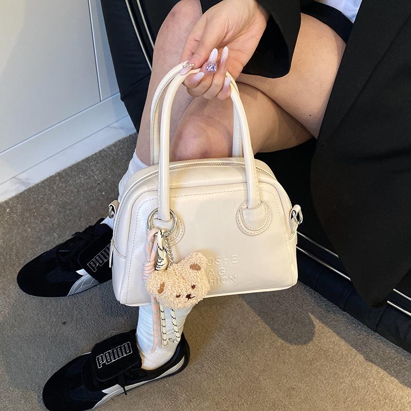 Niche Design Bag Women's Spring and Summer 2025 New Fashion Shoulder Messenger Bag Women's Korean Version Portable Bowling Bag