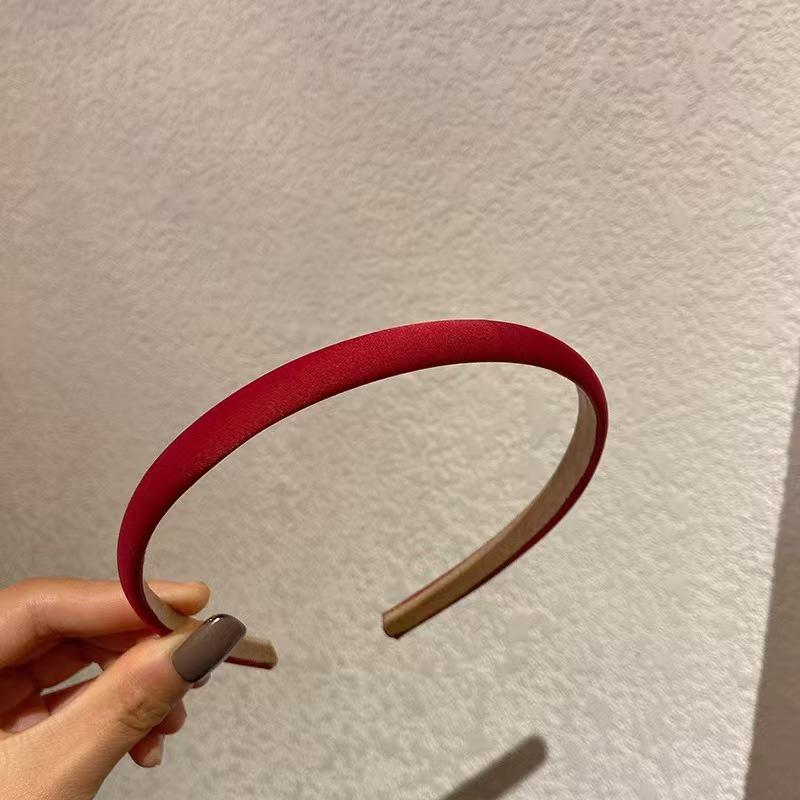 Retro Französisches Damen-Sommer-Haarband: Minimalistischer Stil, Hoher Schädel, Dünne Kante, Gesichtsumspielendes Temperament - Inspiriert von Zhang Ruonan