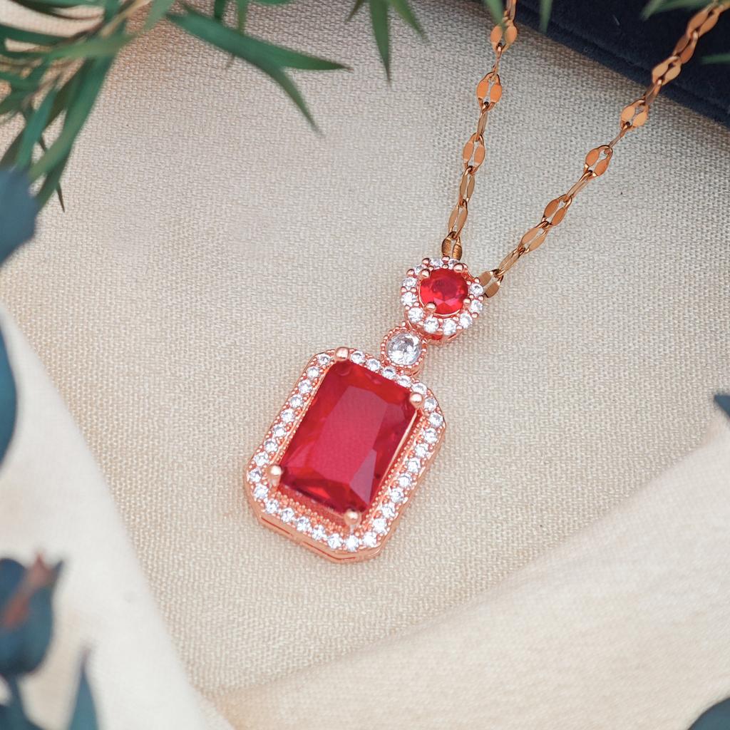 Necklace Women's European and American Fashion Hot Sale Rectangular Round Micro-inlaid Zircon Temperament Collarbone Chain High-end Accessories