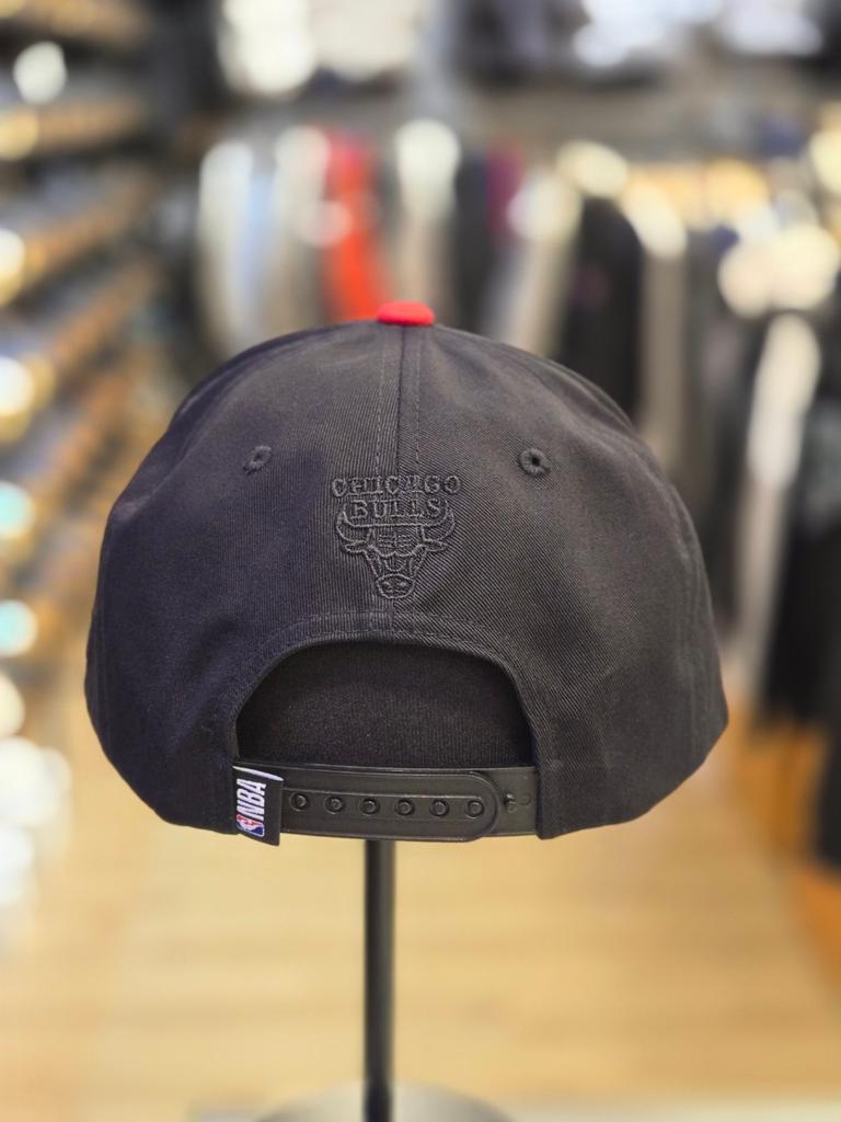 NBA Unisex CHI Bulls Outline Metal Snapback N245AP614P (36)