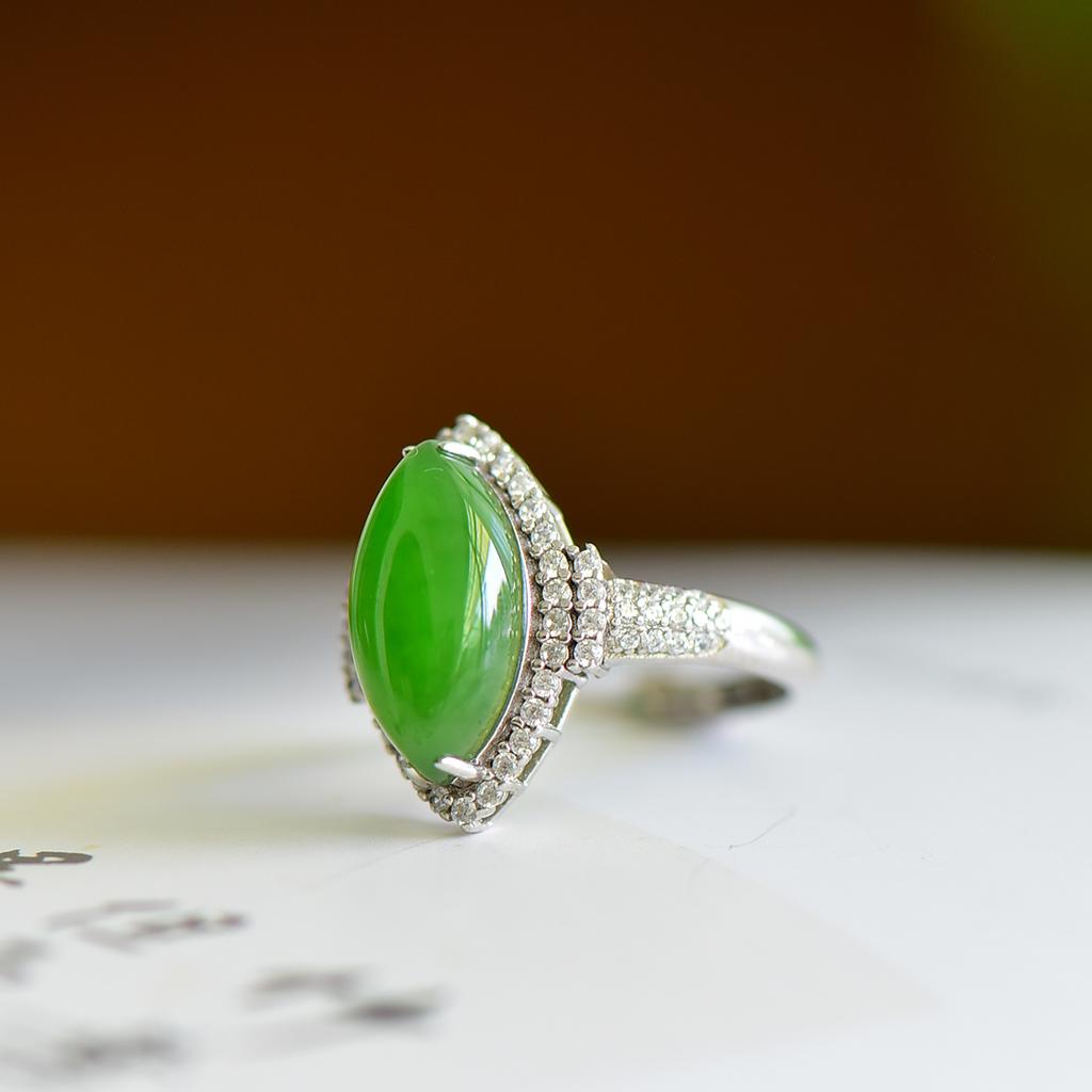 Xinjiang Hotan Jade S925 Silver Inlaid Spinach Green Jasper Ring