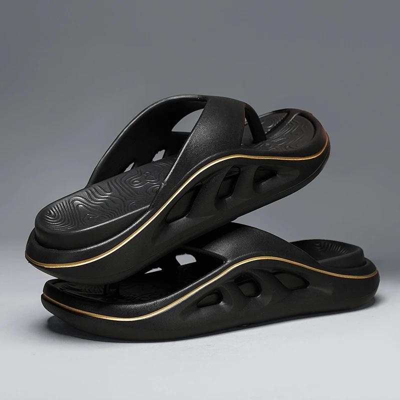 Fashion New Men's Flip Flops Outdoor Indoor Slippers Soft Sole Slides Men Beach Sandals Non-slip Home Men Slippers Flip Flops