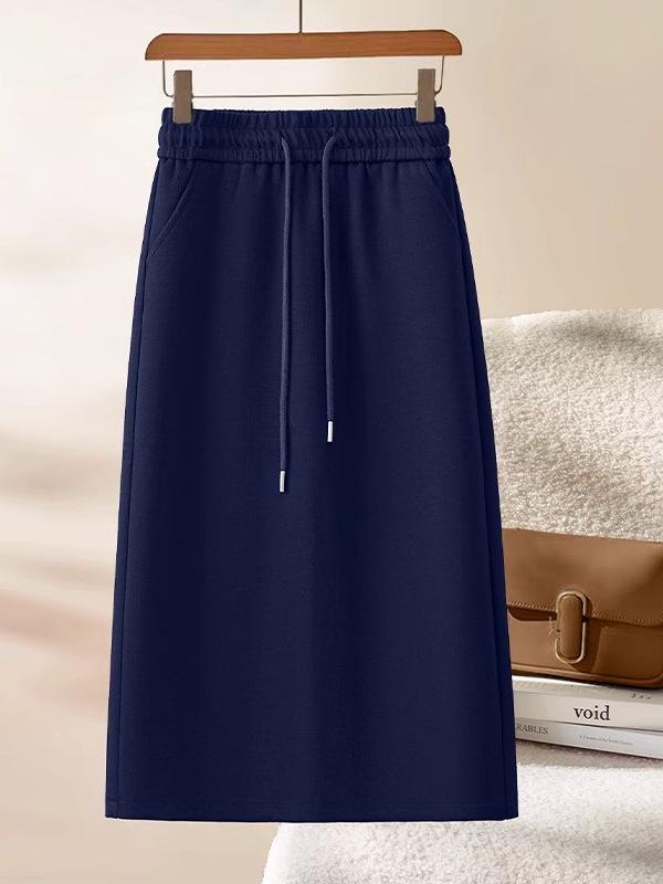 Plus Size High-Waisted Velvet Midi Skirt: Hip-Hugging, Loose Fit, with Slit for Women, Perfect for Autumn/Winter Casual Wear