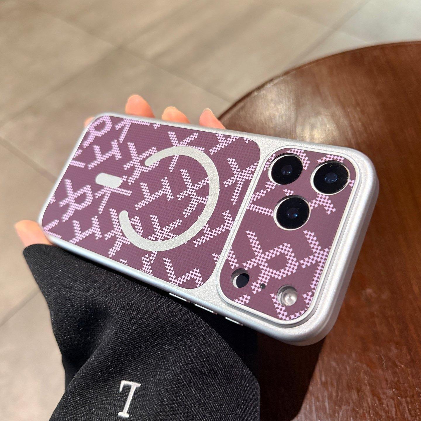 

Camera Control Button Leather for Magsafe Phone Case for iPhone 13 14 15 16 17 Pro Max Instant Change to 17 Graffiti Cover iPhone 13 фіолетовий