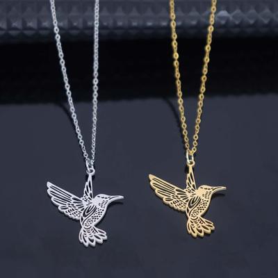 Kaklarotas un kuloni – Kuloni un piekariņi