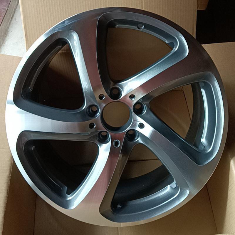 Compatible Mercedes E-Class (E300, E260, E200) Steel Wheels: 18" and 19" Options for 2022 Models.