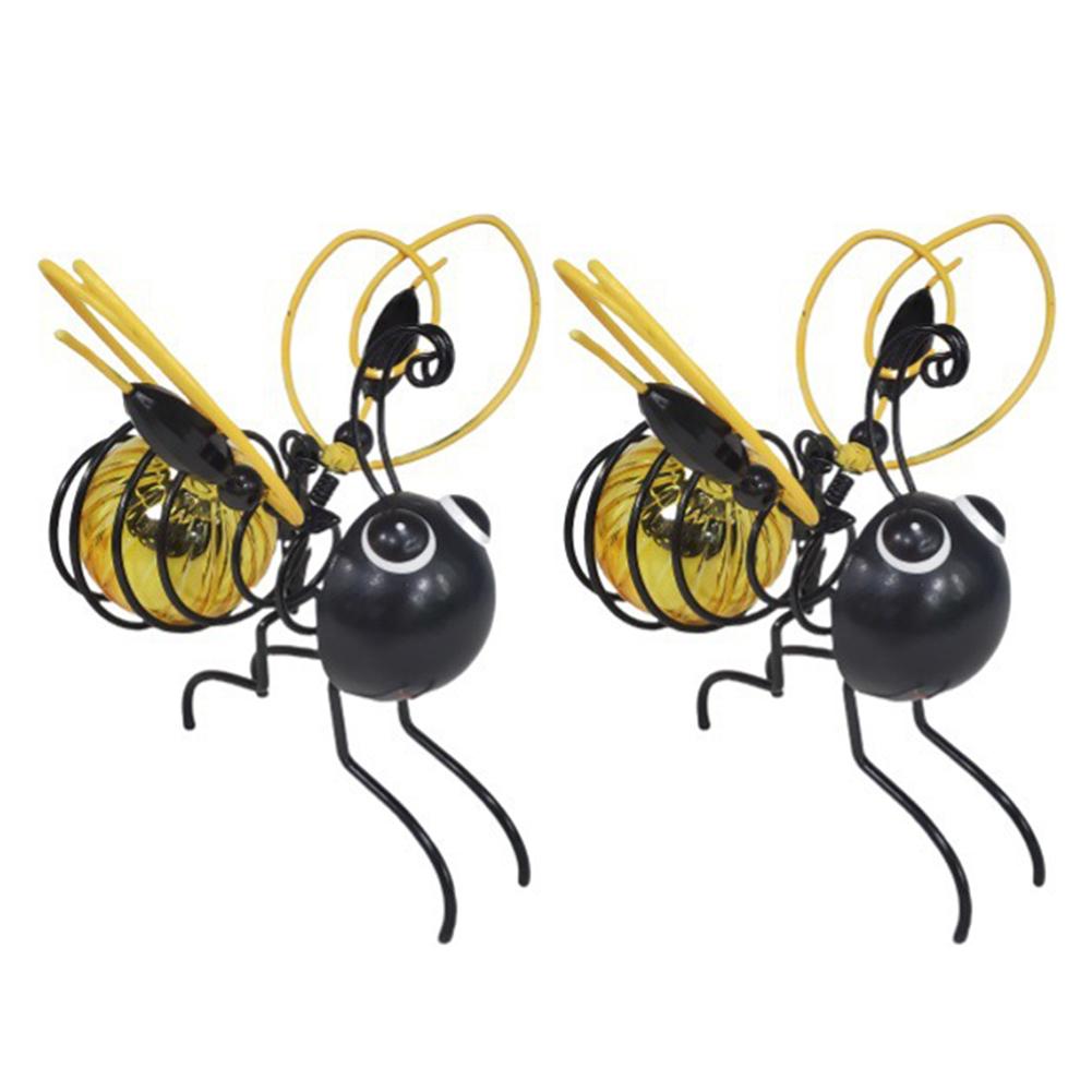 Solar-Powered Outdoor Figurine Light Decorative Flying Insect Hanging Lamp Metal Realistic Insect Light for Outside Decor