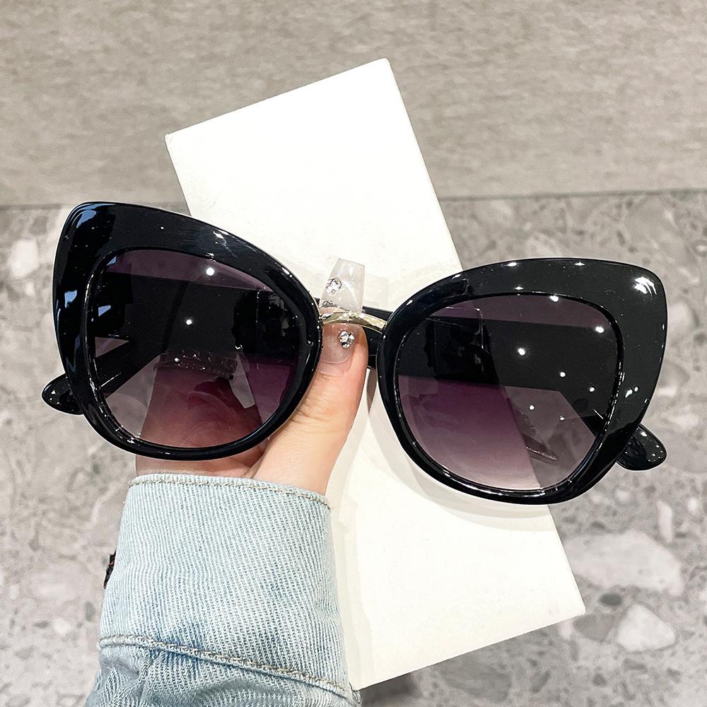 Fashion Oversized Square Cat Eye Sunglasses Women Men Trendy Big Frames Punk Sunshade Glasses Summer Travel Beach Supplies Props