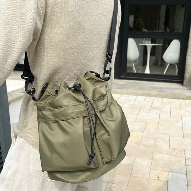 New Fashion Women'S Bag Large Capacity Drawstring Bucket Bag Simple Workwear Style Nylon Shoulder Bag For Women Handbag