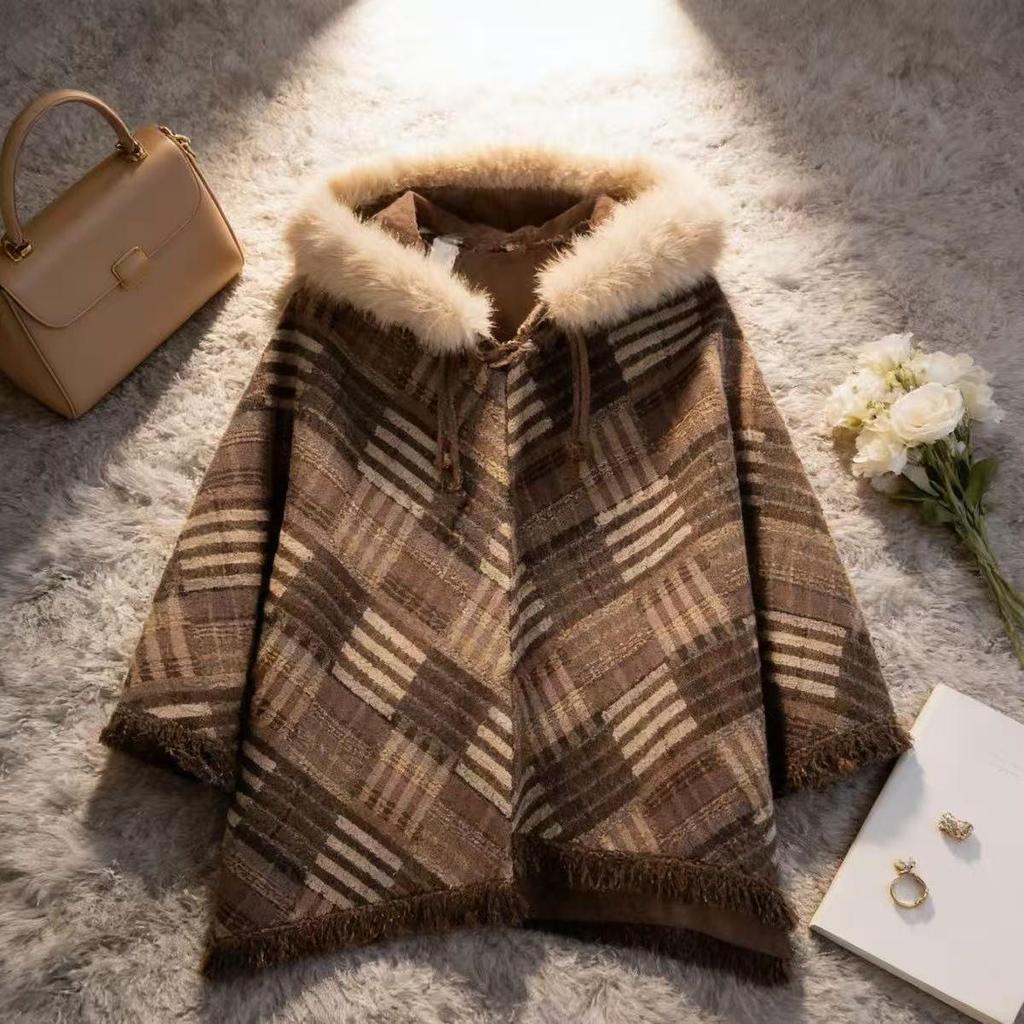 High-End Maillard-Style Plaid Cape Shawl Coat for Women, Petite Sizes - Fall/Winter 2026 Edition