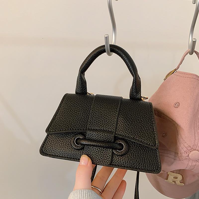 

Женская сумка Commuter Texture Handbag Spring Versatile Shoulder Messenger Bag Temperament Small Square Bag Women чёрный