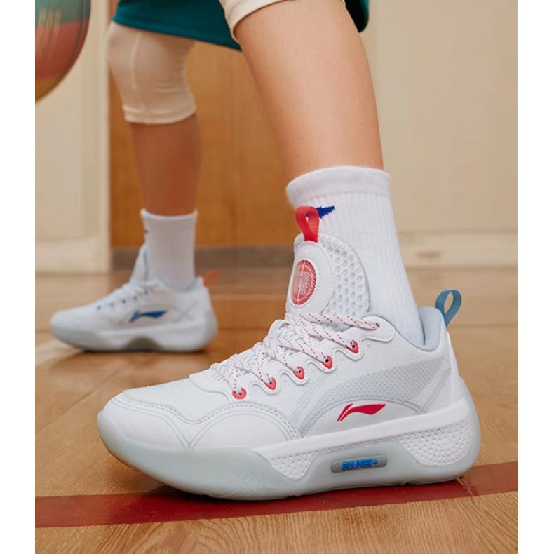 Li Ning Yu Shuai 13 Low Lightweight High Resilience Non-Slip Wear-Resistant Breathable Low-Top Basketball Shoes Kids Basketball Shoes White YKBS058-3