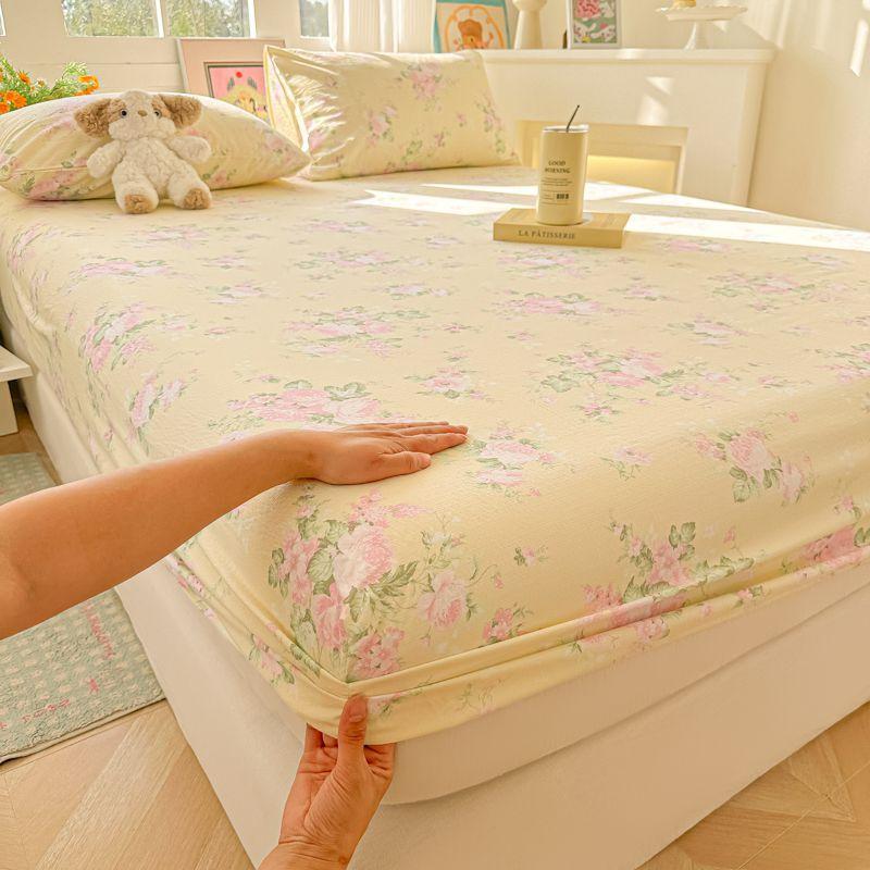 New Type A Double-layer Yarn Washed Cotton Bed Sheet Ins Windproof Anti-slip Dustproof Protective Cover for Four Seasons