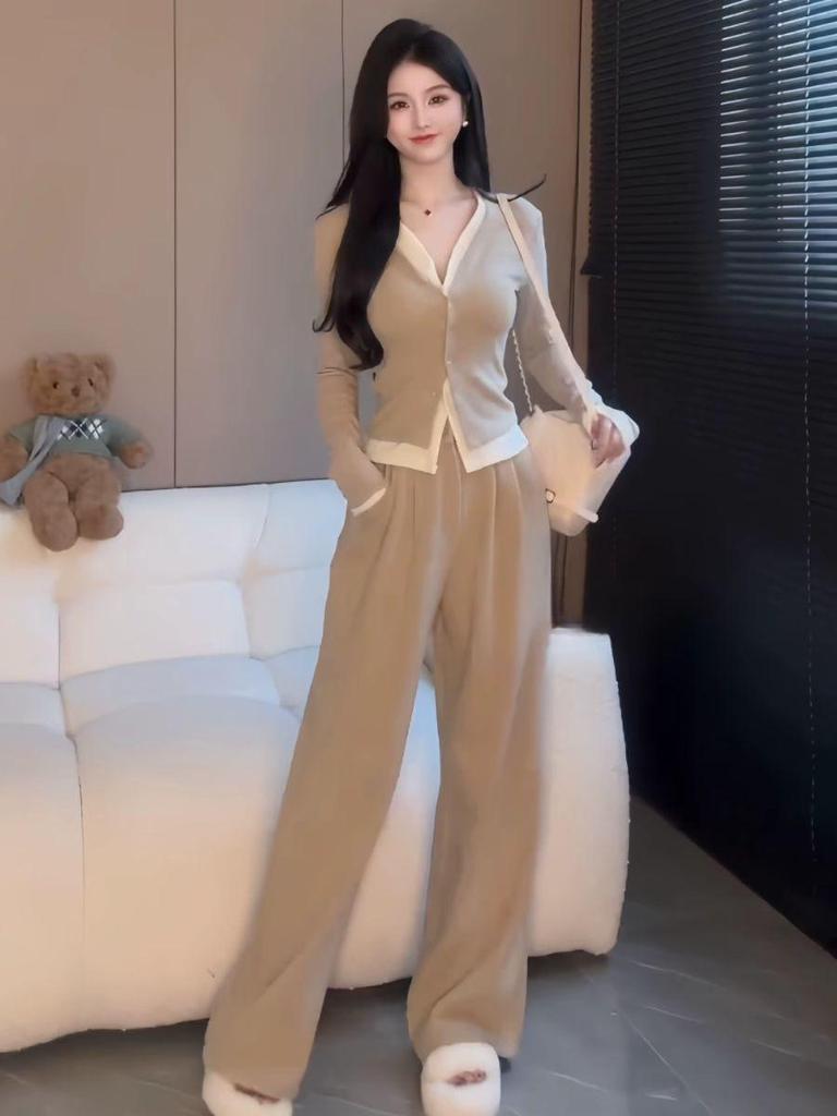 Plus Size Autumn Fashion Slimming Two-Piece Set: Wide-Leg Pants for Women (Fits Up to 200 Pounds)