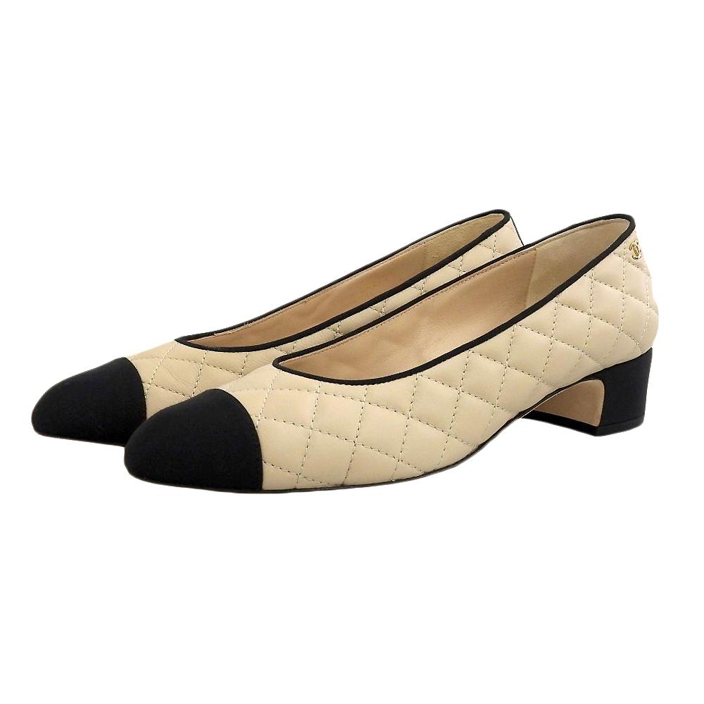 Chanel Excellent Condition Matelasse Leather Pumps for Women, Beige and Black, Size 37 1/2, G32771 Shoes 37.5 Beige / blackUsed