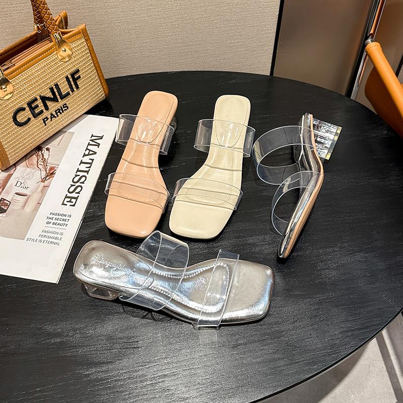 Leder transparente Sandalen hohe Absätze Damen Ein-Wort-Slipper dicker Absatz Chinesische und ausländische Hausschuhe Sommer Kristall schön