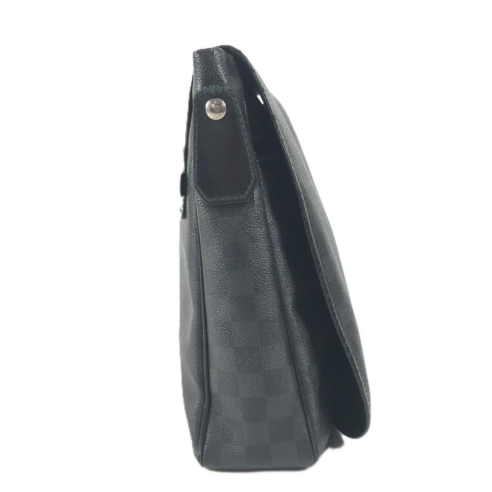 Louis Vuitton N58029  Damier Graphite Daniel MM Messenger Bag Shoulder Bag