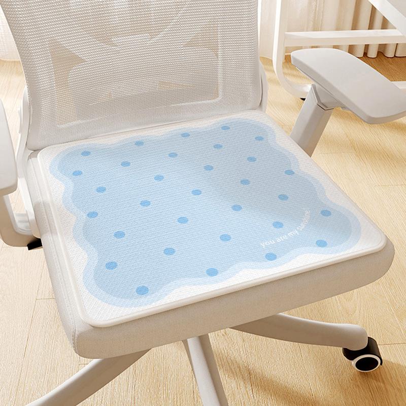 1Pc Summer Fashion Polka Dot Pattern Durable Seat Cushion Simple Cooling Mat Breathable Ice Silk