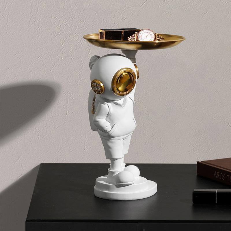 Nordic Diving Astronaut Ornaments Entrance Key Storage Living Room Top TV Cabinet Tabletop Home Creative Design Soft Decorations