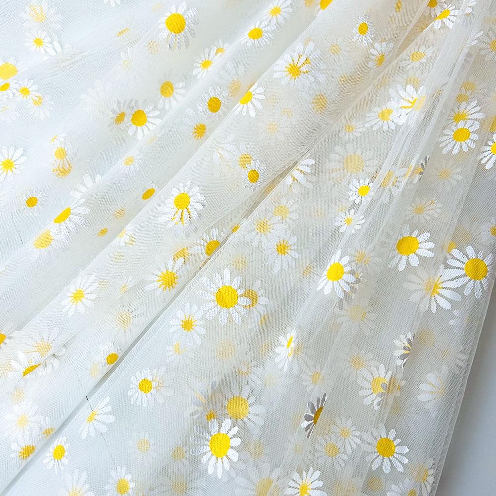 59 Zoll x 35 Zoll Tüllstoff mit Gänseblümchen-Druck für Sommer-Prinzessinnenkleider für Mädchen, Handgefertigt DIY für Vorhänge, Bekleidung, Hochzeiten, Bühnen Dekoration