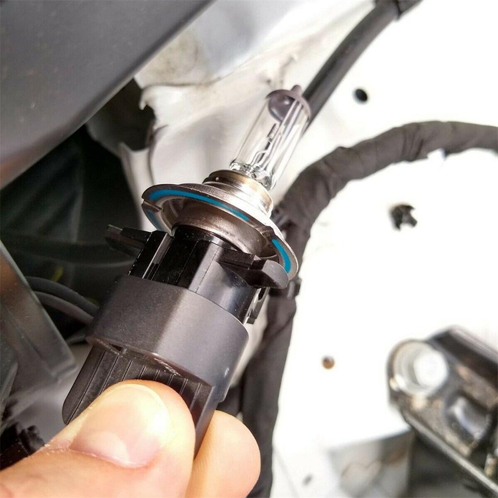 New 2pcs H7 to LED Headlight Bulb Adapter Holder Socket Base Clip For Kia Mitsubishi