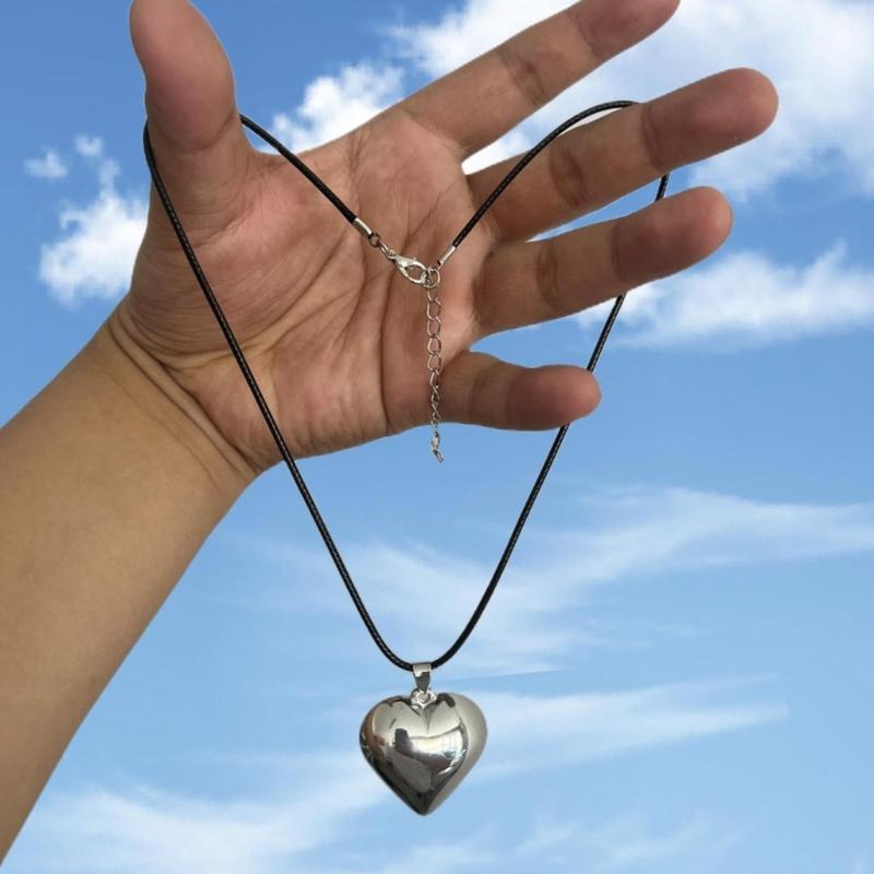 European and American Jewelry Simple Love- Pendant All-match Clavicle Chain Novel Wax Line Cold Wind Necklace for Girl