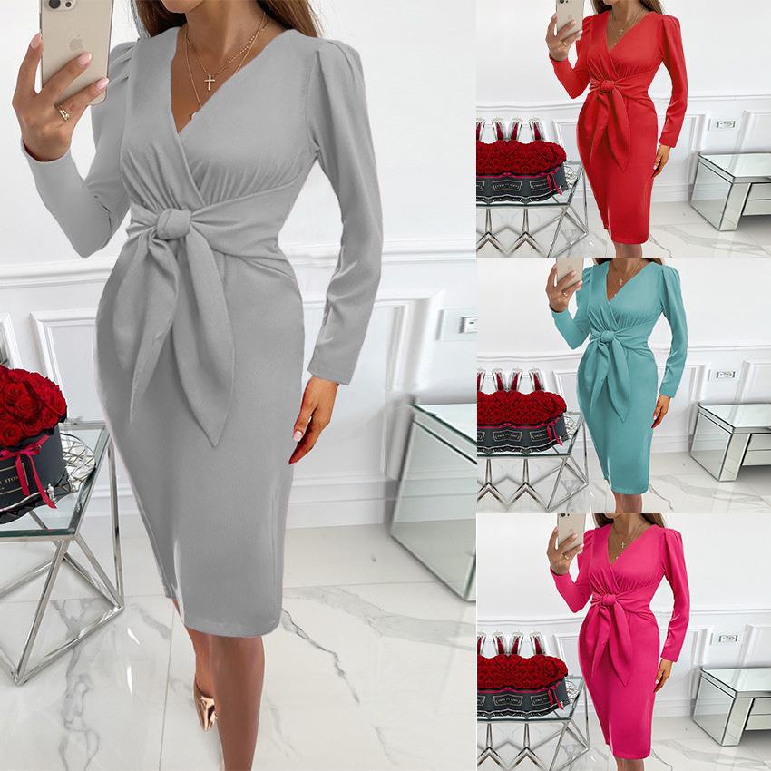 Dámské plisované šaty jednobarevné s výstřihem do V pro podzim/zimu 2022 pro evropský a americký trh