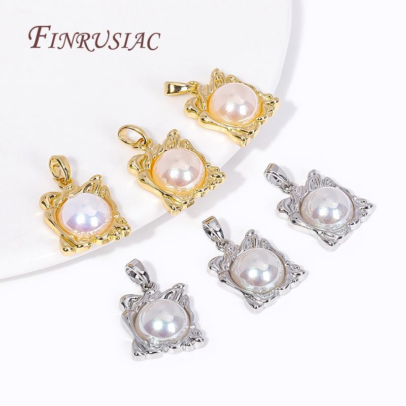 Großhandel Trendige 18K Gold Plated Herz / Bär / Hamsa / Blume / Lebensbaum Anhänger Charms Für Halskettenherstellung DIY Zubehör