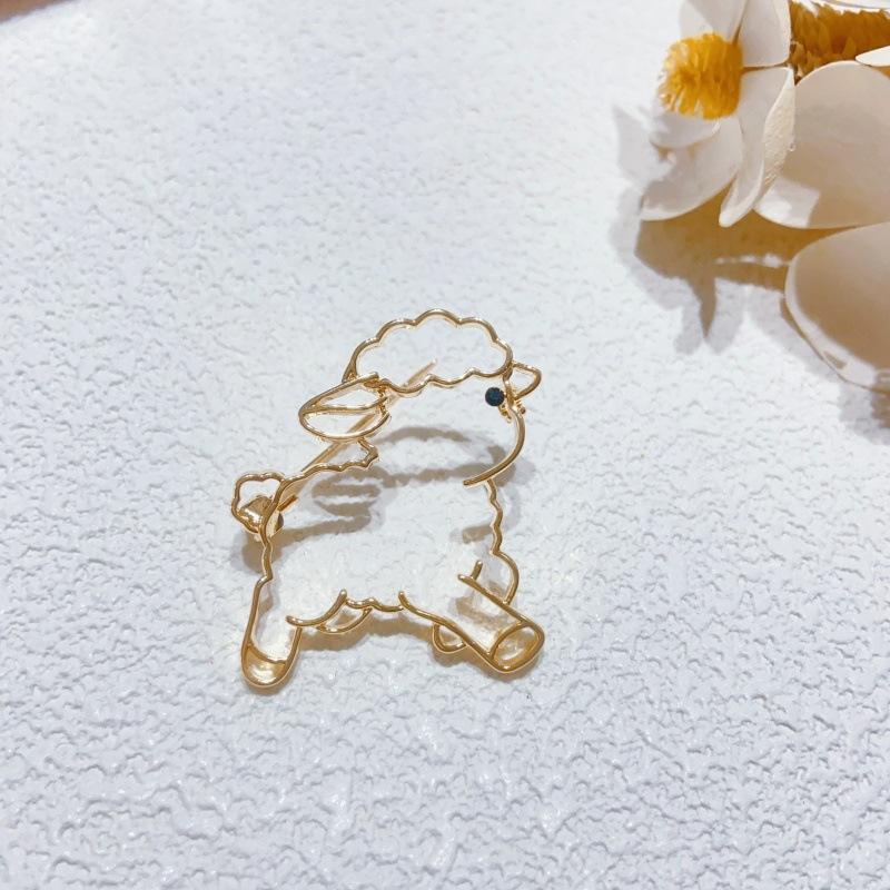 Cute Golden Hollow Sheep Brooch Cartoon Design For Jackets Scarves Bags Daily Wear Accessory