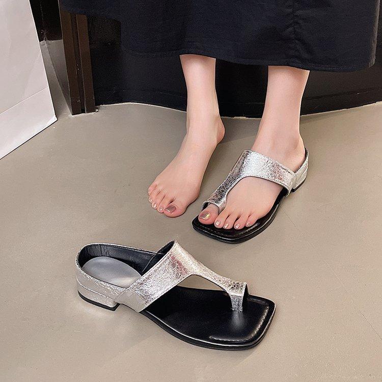 Fashion silver low-heeled one-word slippers for women's summer new toe temperament women's cool slippers