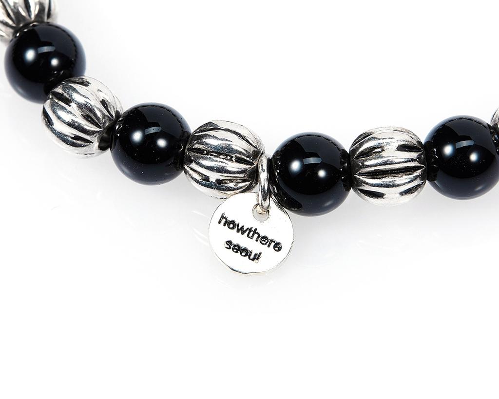 Howthere Silver Ball Bracelet Half & Half - Carved Silver Ball And Black Stone