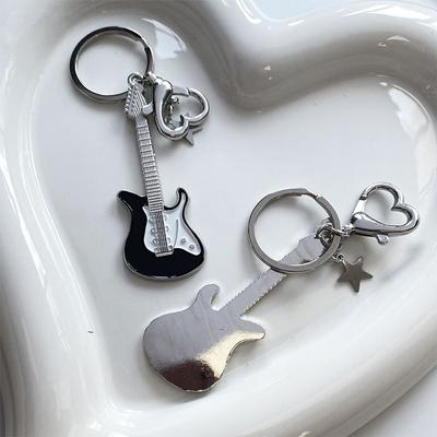 Y2K Black And White Guitar Love Heart Star Key Chain For Women Sweet Cool Trend Pendant Vintage Aesthetic Accessories Gi