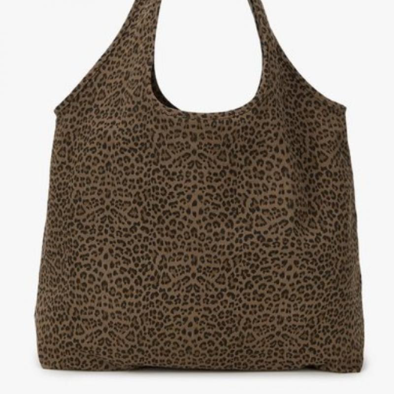 STUDIO TOMBOY Leopard Graphic Pattern Shoulder Bag  9176270981 