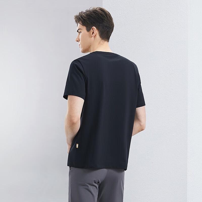 Qipai Men's Casual Cooling & Quick-Dry Round Neck T-Shirt