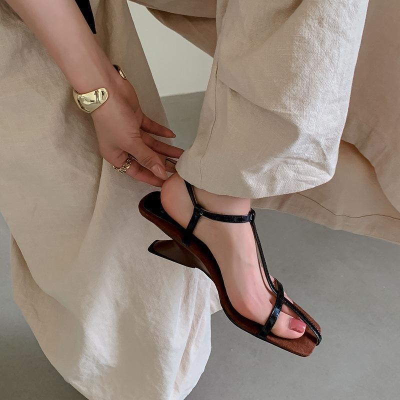 Luo Fansen~ French Square Head with Gold Sandals for Women's Summer Niche Design Wedge Heel Leather High Heels