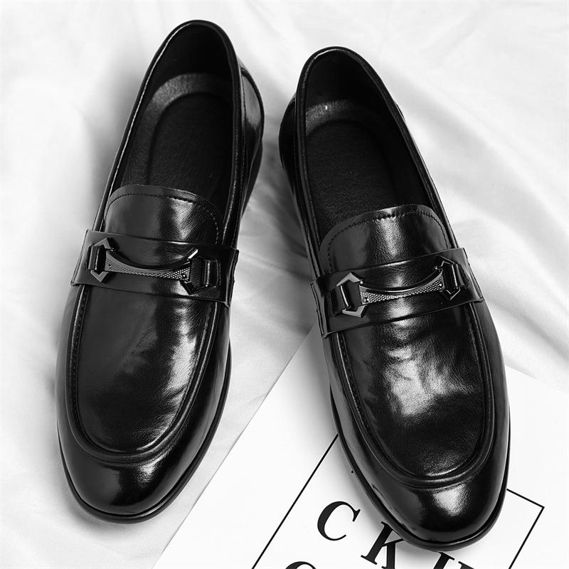 Fashion New Men's Solid -Color Casual Leather Loafers Comfortable Metal - Decorated Business Office Shoe Fashionable Wedding Party Shoes