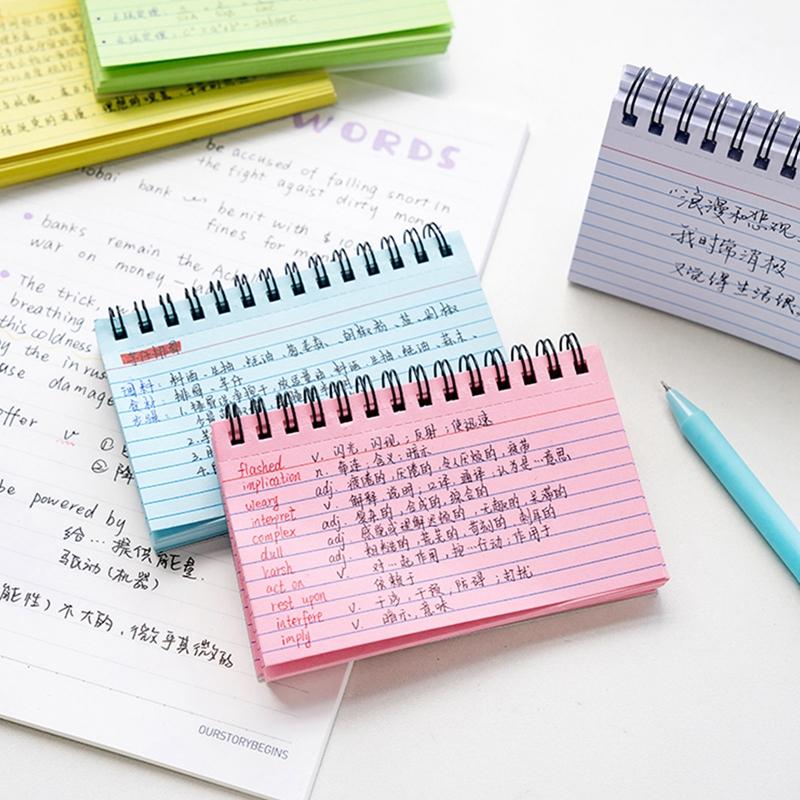 Blok s cívkou v jednoduchém stylu s vodorovnými linkami Studentský kreativní sešit s indexovými kartami Kancelářský poznámkový blok Školní papírnictví