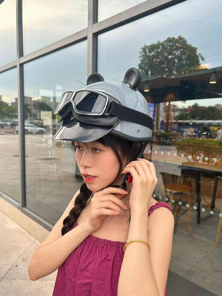 Certified Lightweight Universal Half Helmet for Electric Vehicles – Stylish, Retro, All-Season Safety Helmet