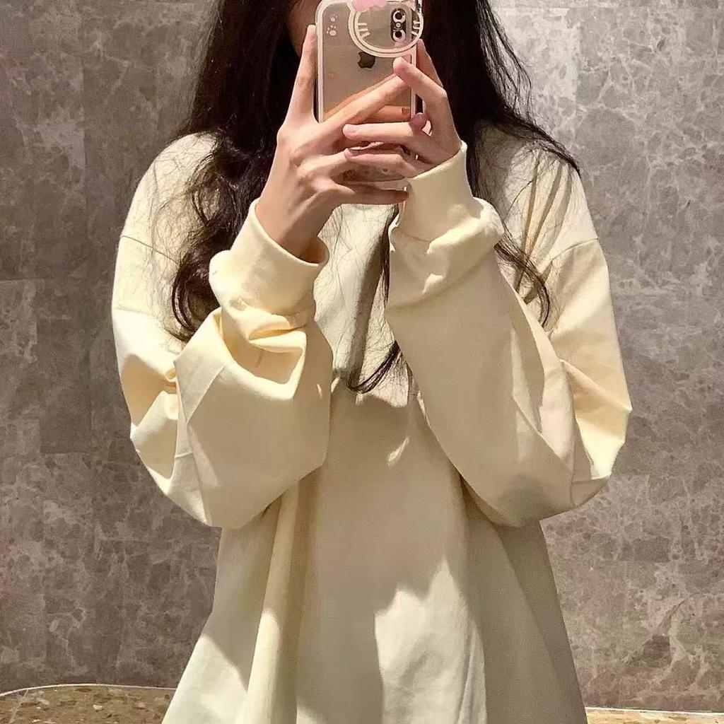 Women's White Pure Cotton Long-Sleeve T-shirt - Round Neck, Loose Fit, Ideal for Layering in Spring, Autumn, and Winter.