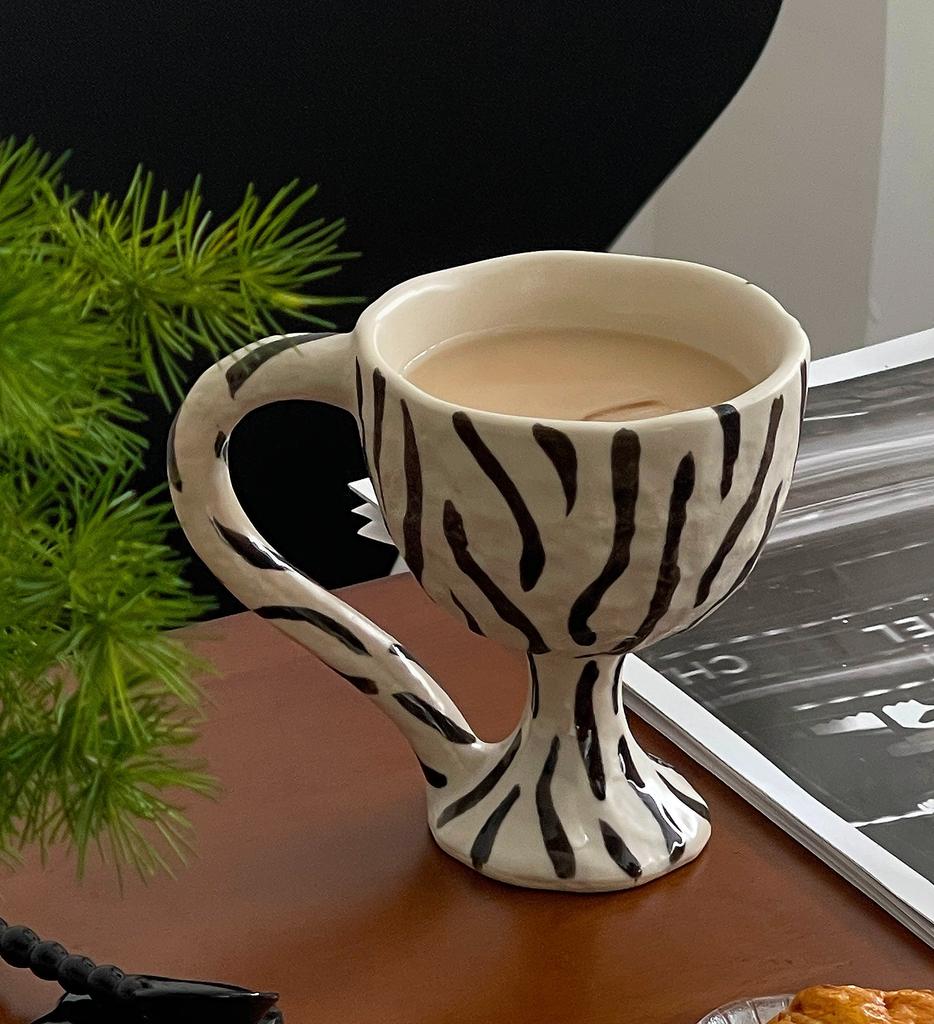 Korean Hand-painted Mug Design Ceramic Coffee Cup Breakfast Milk Mug Funny Ceramic Cup Gift Striped Leopard Decorative Cup